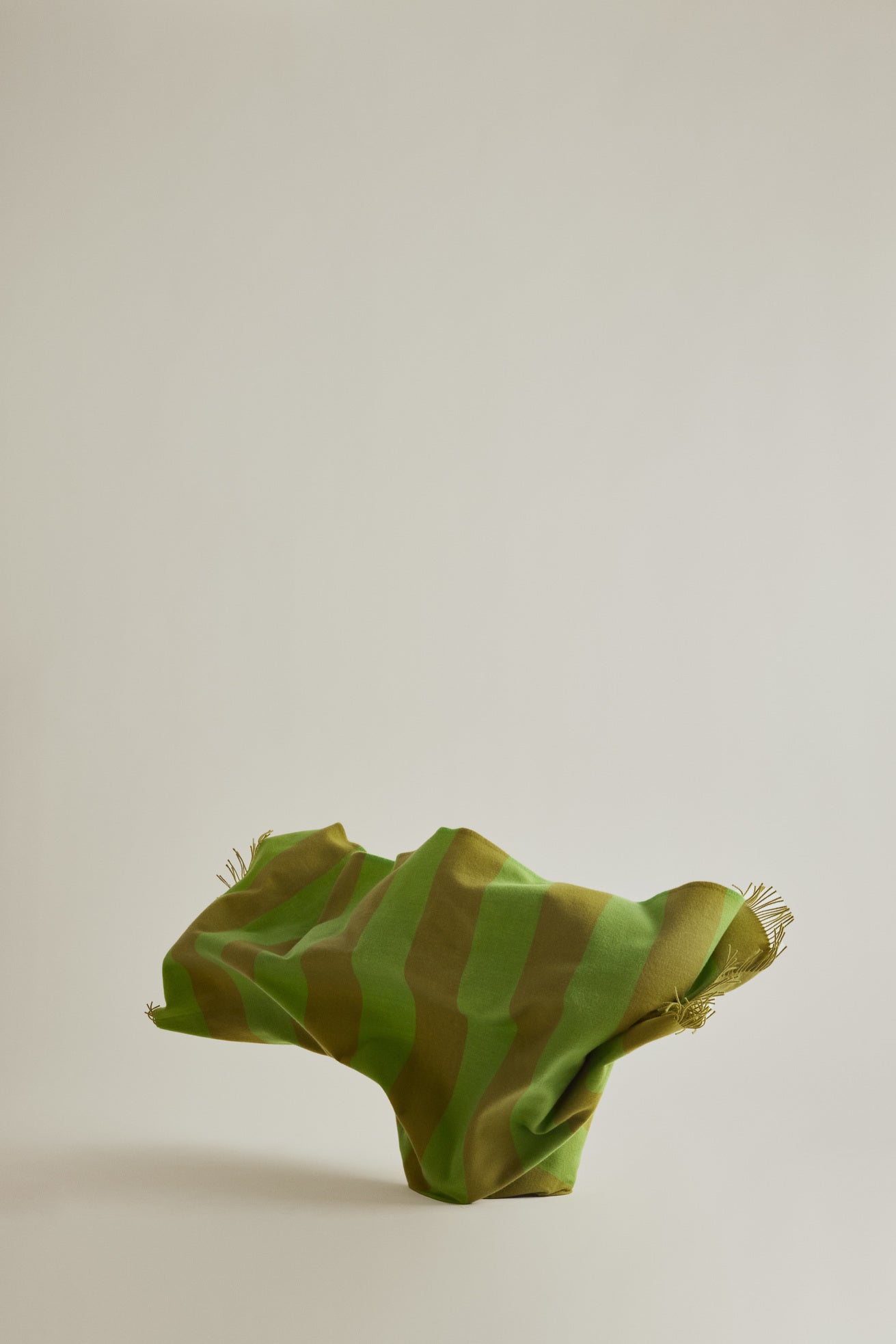 Silkeborg Uldspinderi ApS The Sweater Polychrome 130x190 cm Throw 01003 Green Sage