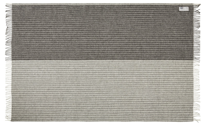 Silkeborg Uldspinderi ApS Bornholm 130x200 cm Throw 0138 Dark Nordic Grey