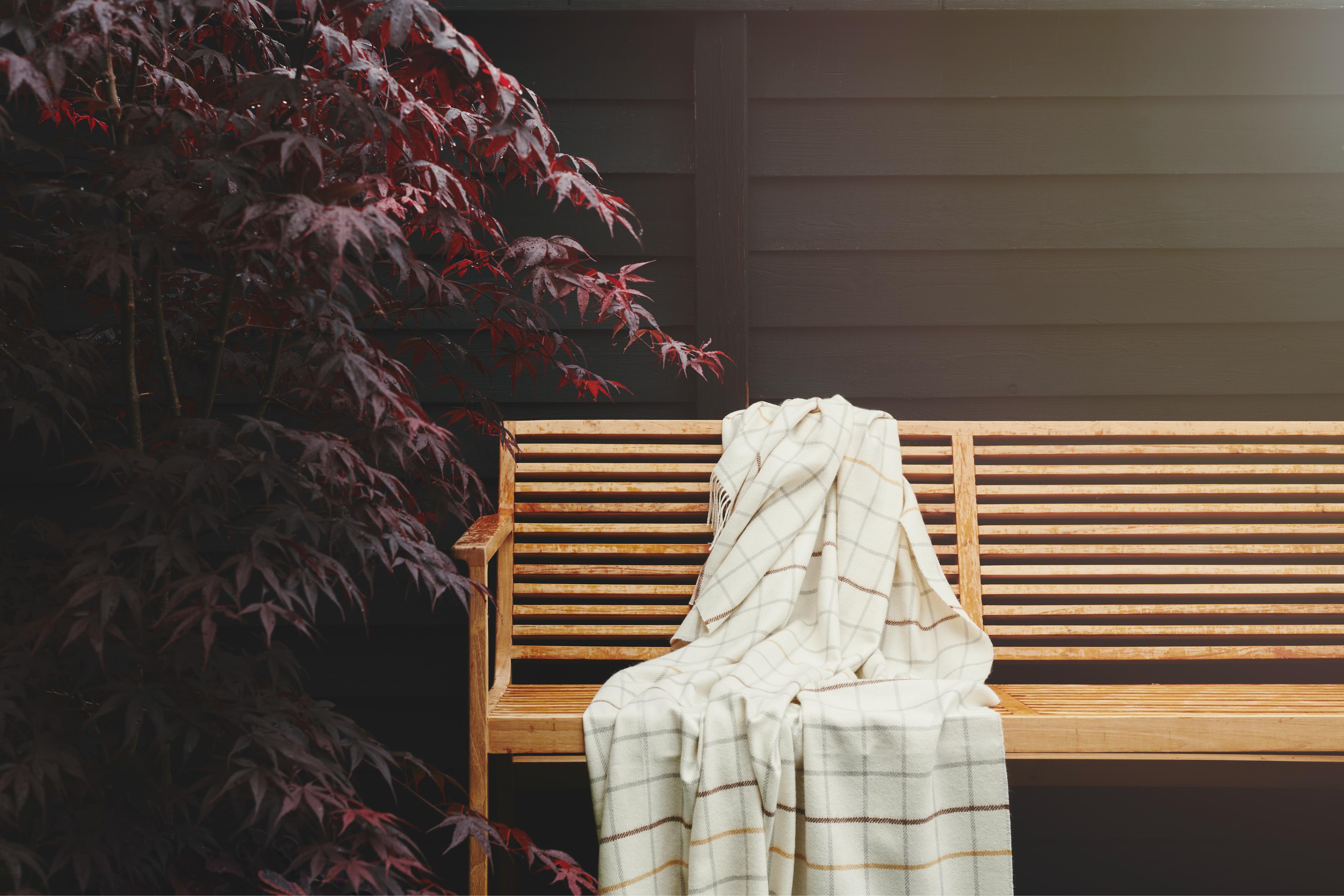 Silkeborg Uldspinderi ApS Quito 130x200 cm Throw 01140 Honey White