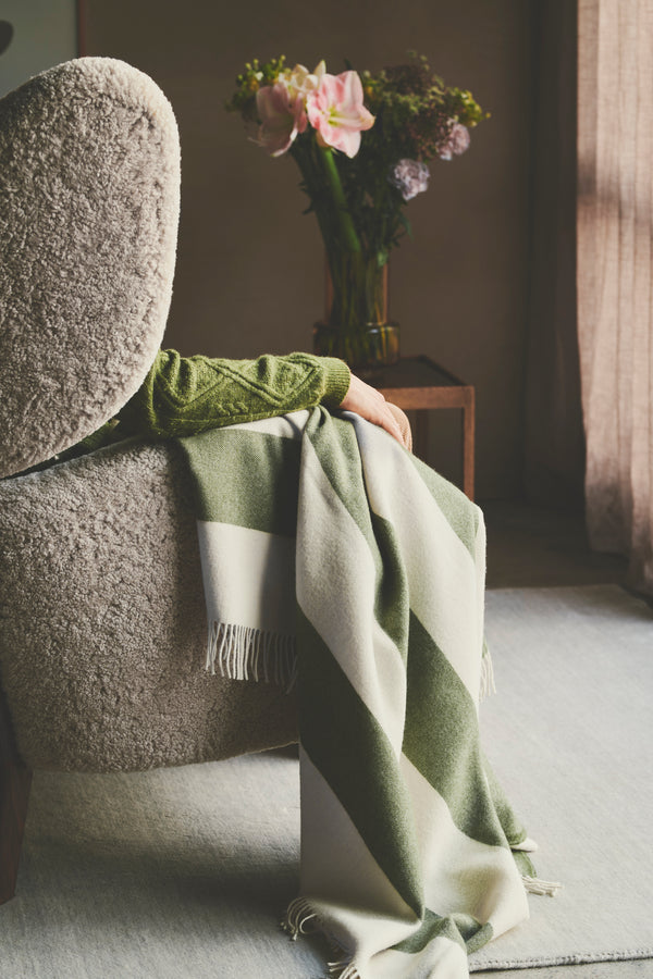 Silkeborg Uldspinderi ApS The Sweater 130x190 cm Throw 07802 Green (5329)