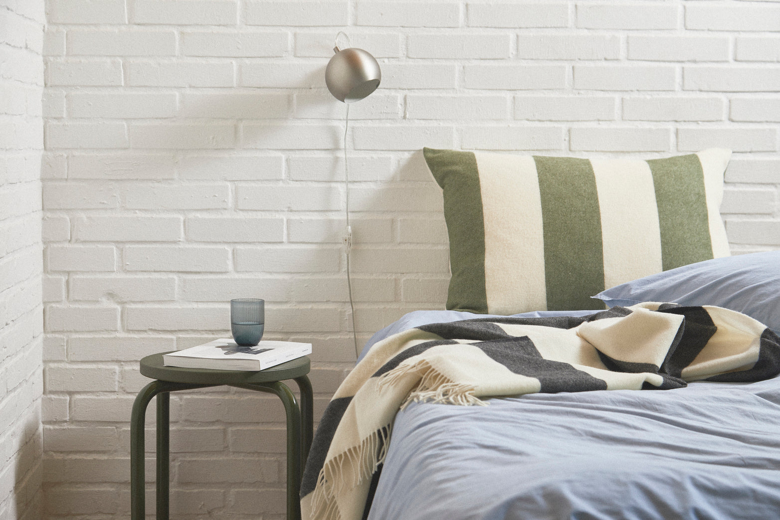 Silkeborg Uldspinderi ApS The Sweater 50x70 cm Cushion 07802 Green