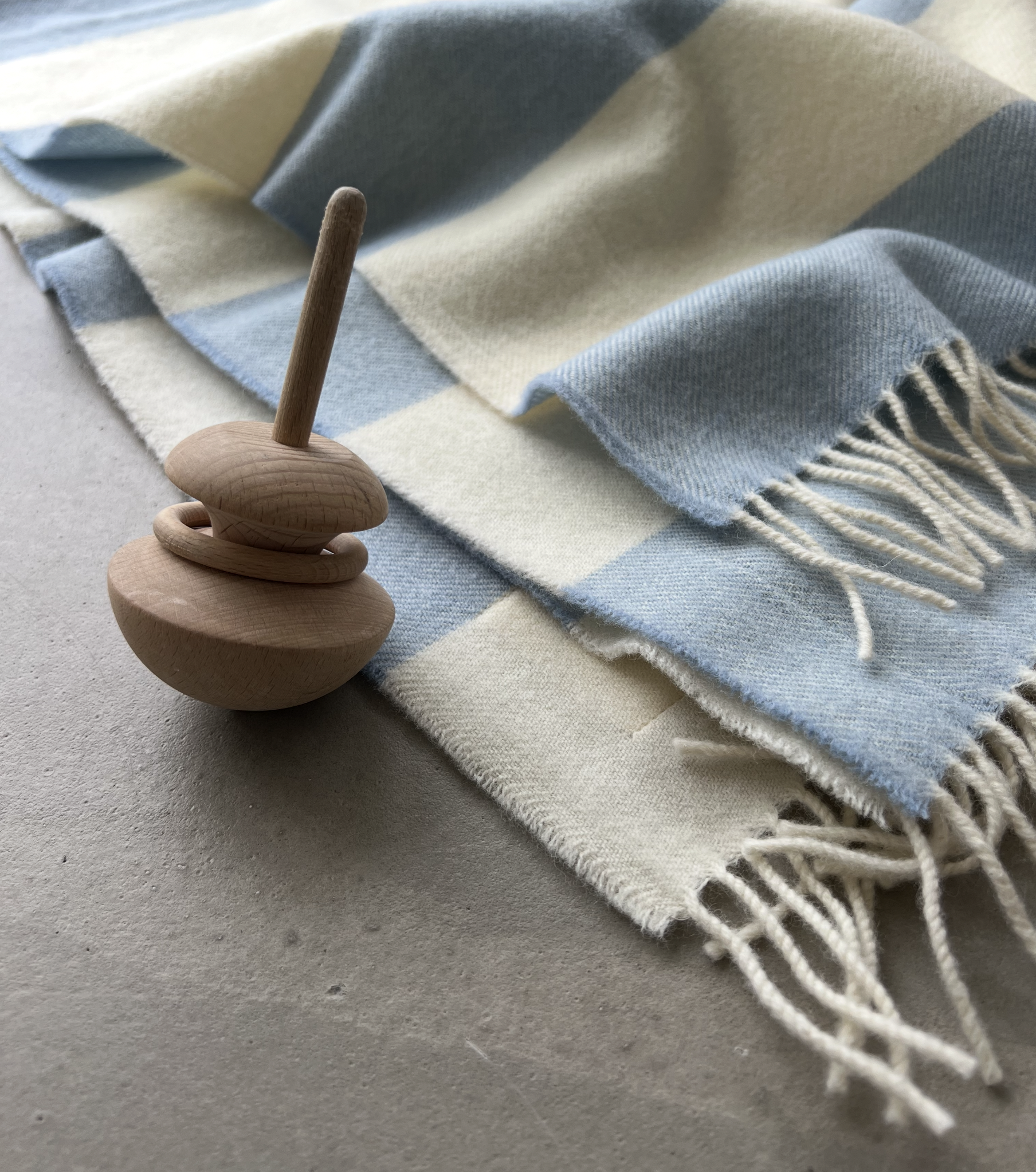 Silkeborg Uldspinderi ApS The Sweater Junior 100x140 cm Throw 05324 Blue
