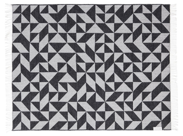 Silkeborg Uldspinderi ApS Twist a Twill 130x190 cm Throw 01041 Dark Grey