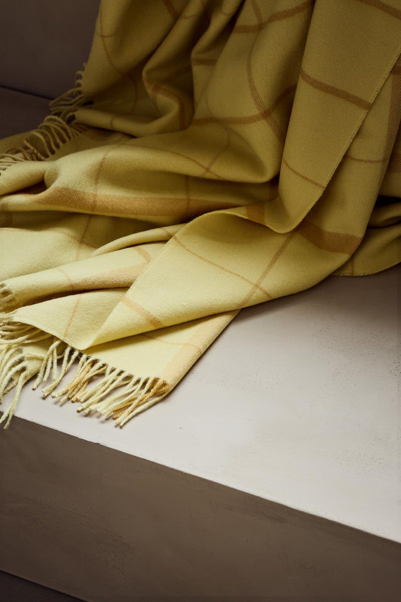 Silkeborg Uldspinderi ApS Warp & Weft Throw 130x190 cm - RWS Throw 02101 Balance - Chamomile/Mustard (17566/17561)