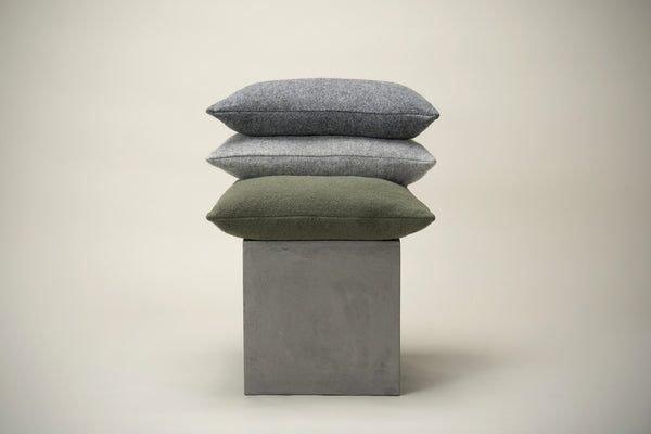 Silkeborg Uldspinderi ApS Athen Pude 40x40 cm Cushion 0116 Dark Nordic Grey
